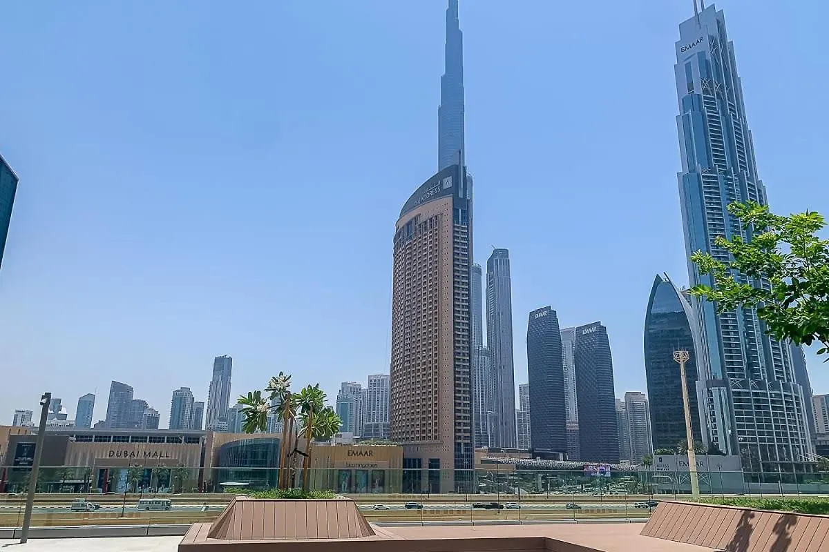 Frank Porter - Downtown Views II T3 Dubai Apartment