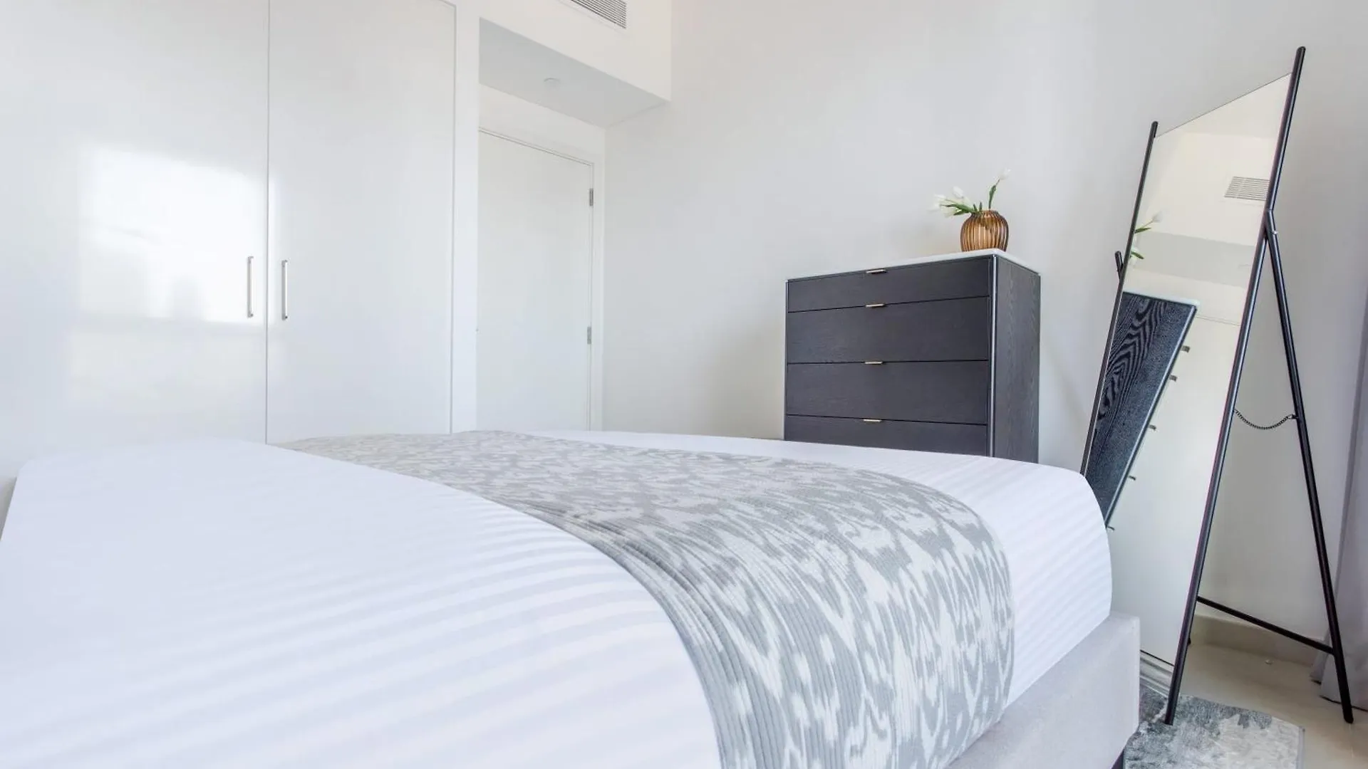 Apartment Frank Porter - Downtown Views II T3 Dubai